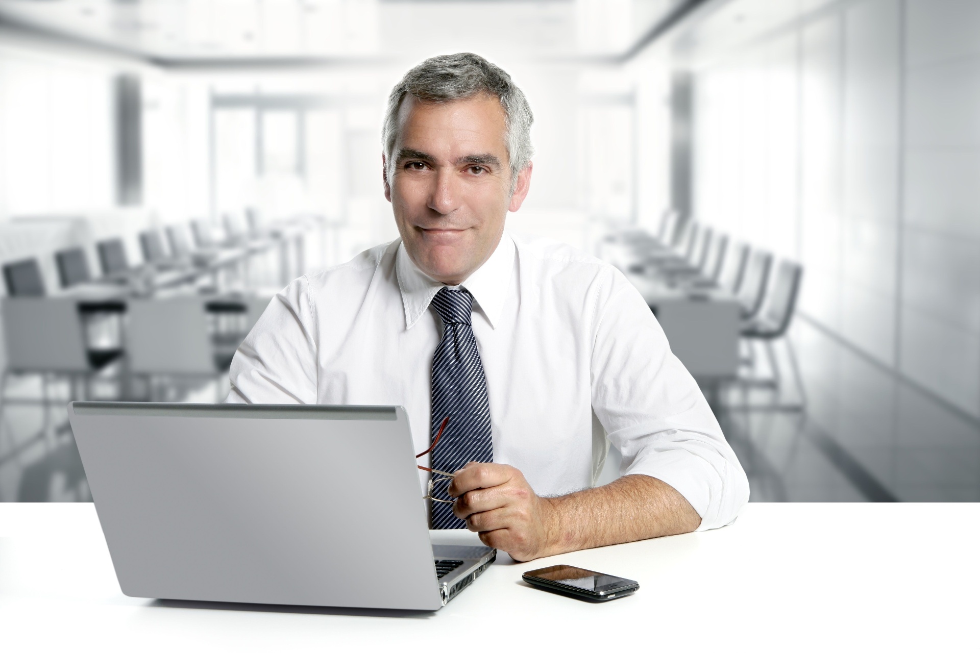 Guiding You Towards Financial Mastery with Customized Training in Canada
